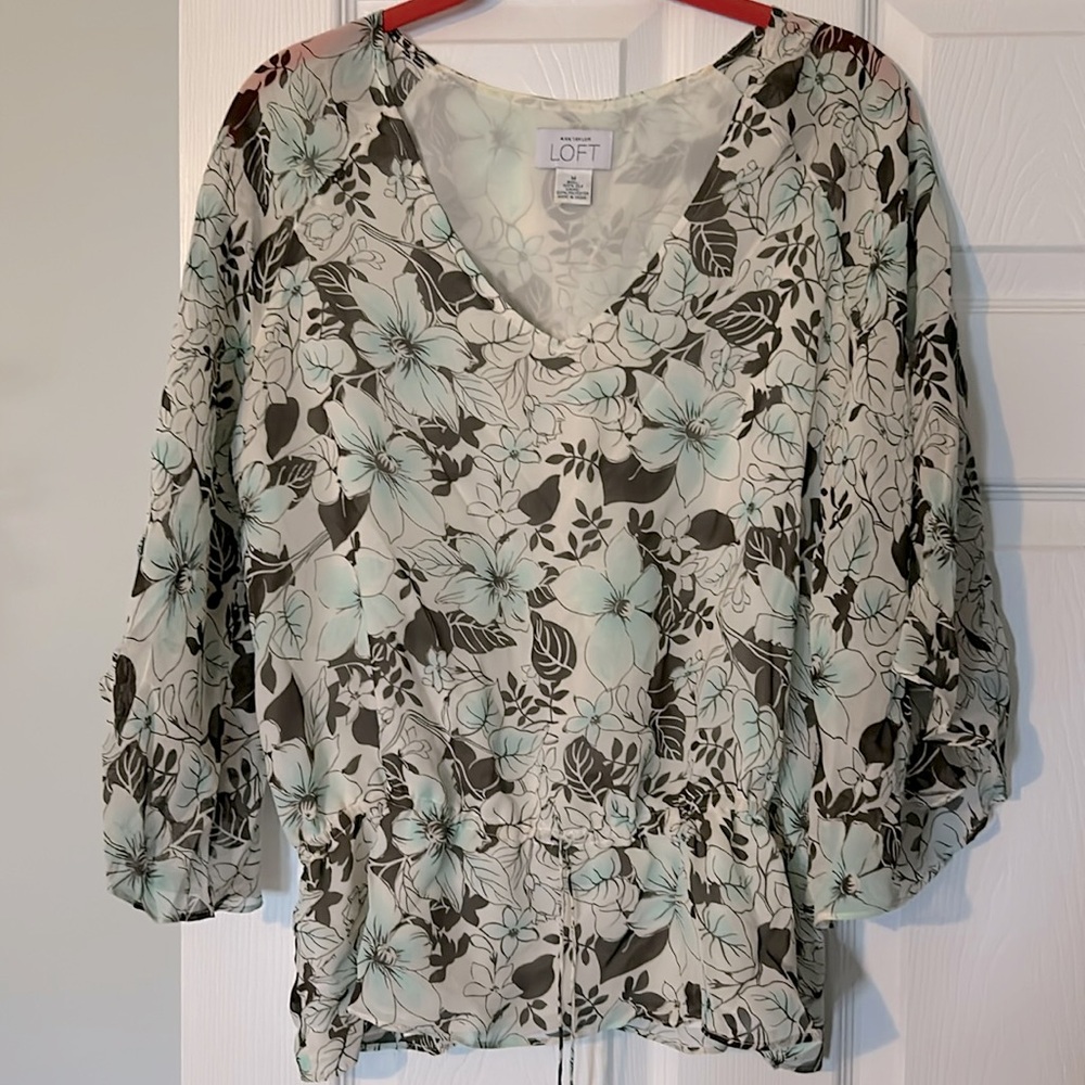 Ann Taylor Loft Printed Silk V neck flare sleeve peplum top